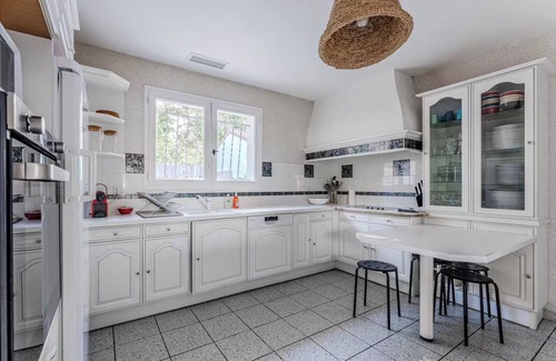 Gujan-Mestras House | Maison Familiale - 200 m from the Bay of Arcachon