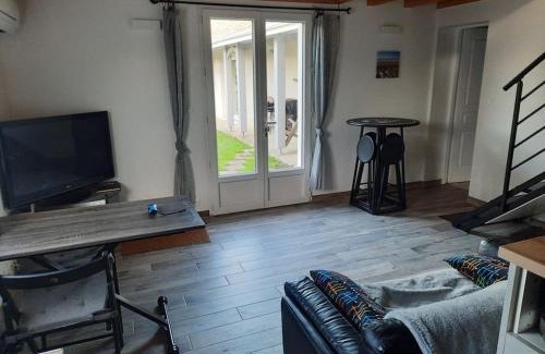 Faleyras House | maison