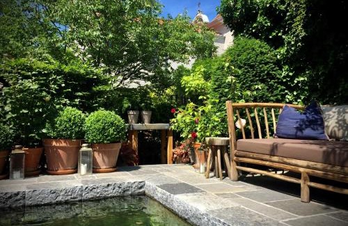 Historical Center Bruges Bed & Breakfast | Maison Fred Luxury Suites