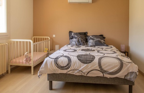 Pignan House | Maison garrigue calme, confort, terrasse, exposition sud avec ombre, jardin