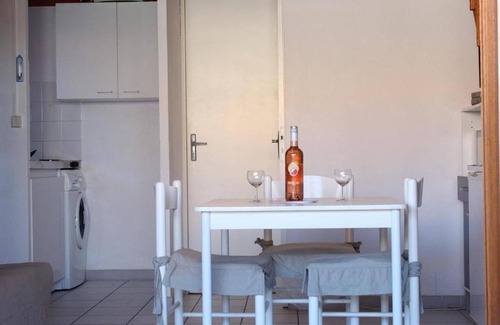 Les Ayguades Apartment | Maison Gruissan, 1 pièce, 4 personnes - FR-1-229A-597