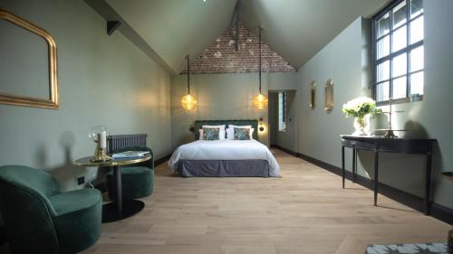 Saint-Lazare-Les Avenues Bed & Breakfast | Maison Heronnière