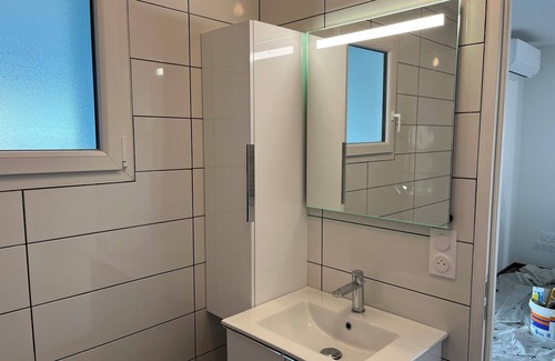 Aouste-sur-Sye House | Maison Individuelle Avec Piscine Intérieure Privative Avec Jardin et Parking