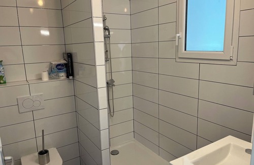 Aouste-sur-Sye House | Maison Individuelle Avec Piscine Intérieure Privative Avec Jardin et Parking