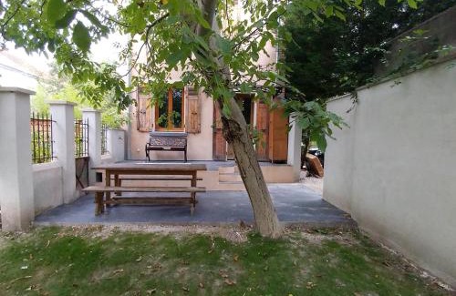 Quartier Chorier-Berriat Villa | MAISON JARDIN ET PARKING PRIVé dans GRENOBLE