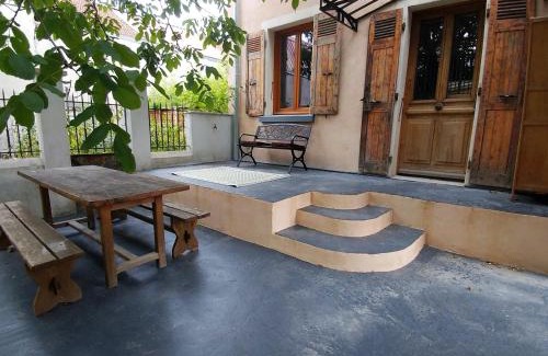 Quartier Chorier-Berriat Villa | MAISON JARDIN ET PARKING PRIVé dans GRENOBLE