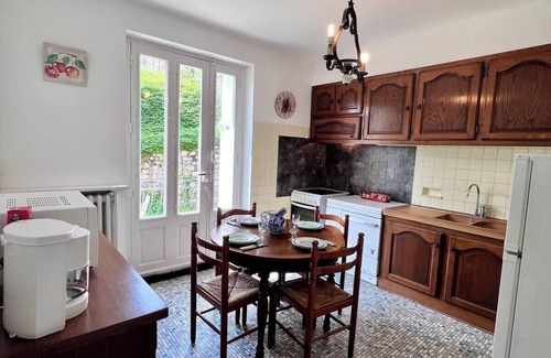 Brive-la-Gaillarde House | Maison "Le Jardin d'Elise" - Hauteur de Brive