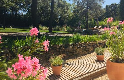 Vernegues House | Maison Les Costes