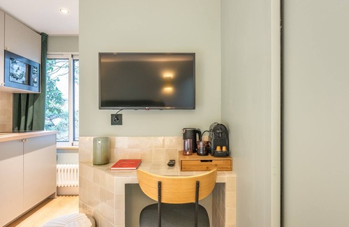 15th Arrondissement Apartment | Maison Letellier - Charming Studio - Eiffel Tower