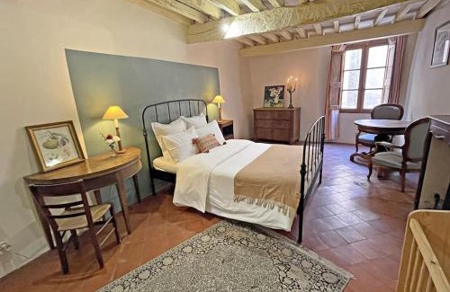 Aups House | Maison Loumio - Charming 4 double bedrooms village home -ultra fast wifi