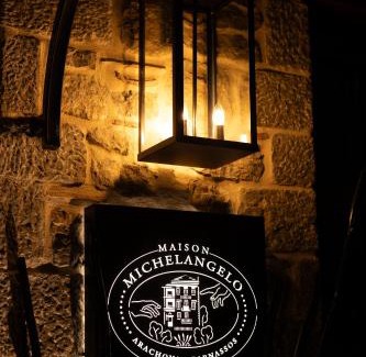 Arachova Hotel | Maison Michelangelo