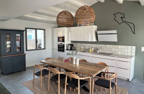 Noirmoutier-en-l'Ile House | Maison Neuve Piscine au Vieil à 5 mn des Plages