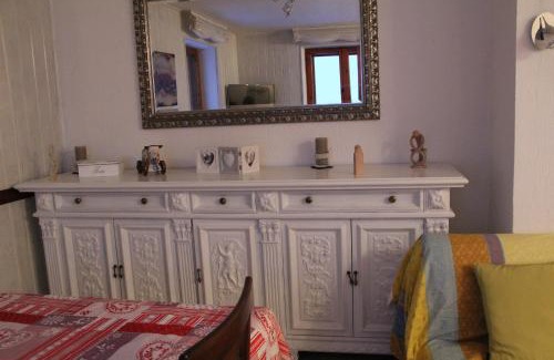 La Thuile House | Maison Perron CIR- VDA-LATHUILE-N0062