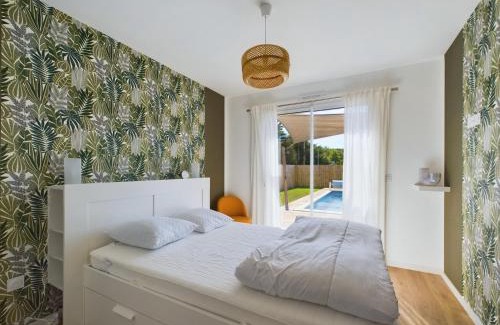 Saint-Hilaire-de-Riez House | Maison pour 6 adultes avec piscine