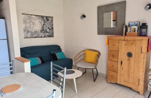 Saint-Vincent-sur-Jard House | Maison rénovée avec jardin partagé de 2000m² à 1,3 km de la plage Clemenceau, idéale pour 4 personnes - FR-1-426-510