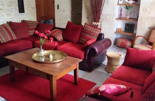 L'Hermenault House | Maison rénovée pour 14 pers avec piscine chauffée, jardin, baby-foot, proche Puy du Fou et La Rochelle - FR-1-426-362