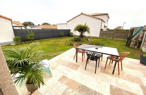 La Bernerie-en-Retz House | Maison R♡MANTIQUE with Balnéo Duo [La Kocoon, the wellness getaway near the sea]
