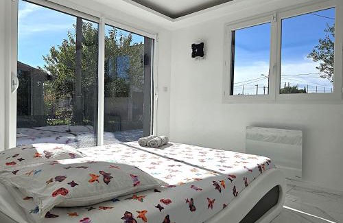 Montauban House | Maison Sapiac - 4pers - 2 chambres - 3 lits - Clim réversible - Terrasse ombragée et grand jardin - Piscine saison estivale
