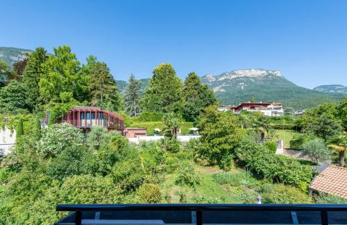 Caldaro Sulla Strada del Vino Apartment | Maison sous le ciel