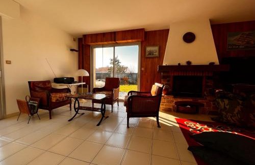Olonne-sur-Mer House | Maison spacieuse à Olonne-sur-Mer avec jardin clos, proche plages et commerces, idéale familles - FR-1-197-560