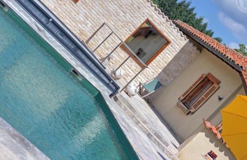 Cezay House | Maison spacieuse de luxe avec spa et sauna en pleine nature - FR-1-496-297