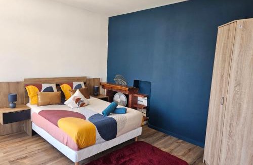 La Courade Bed & Breakfast | Maison spacieuse jardin Transat - Parking gratuit