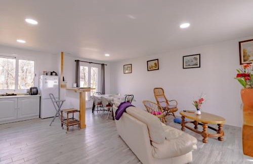 Saint-Cernin-de-Larche House | Maison Sur le Causse Corrézien