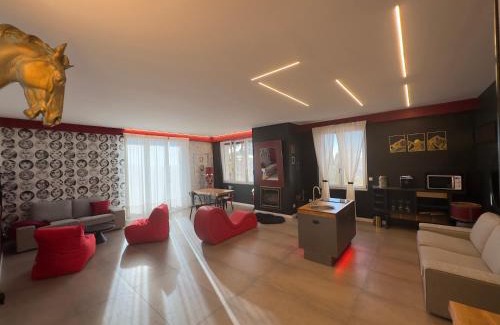 Borgo Trento House | Maison Temple