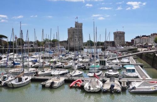 La Rochelle Apartment | Maison terrasse proche centre ville et ile de Ré