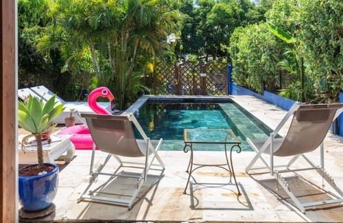 Saint-Pierre De La Reunion House | Maison Tout Confort, Piscine Avec Jets de Massage
