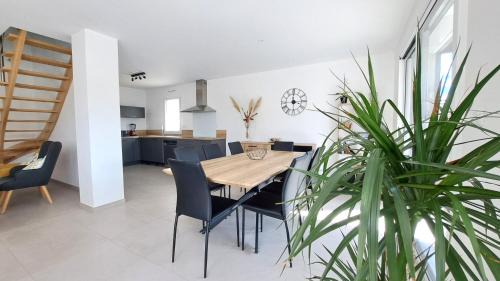 Azay-le-Rideau House | Maison tout confort proche Azay-le-Rideau 8 p