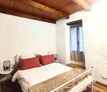Ortiporio House | Maison typique de village Corse , 10 min aéroport et de la mer