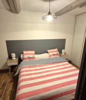 Serignan House | Maison village