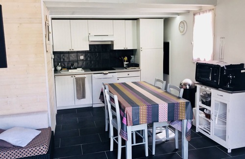 Saint-Georges-d'Oleron Apartment | Maisonette + garden in Oléron for 2, Port du Douhet, beach opposite: D