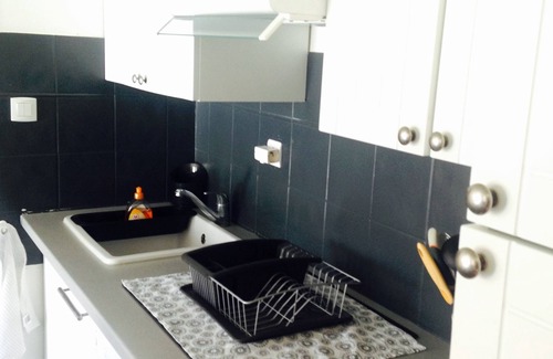 Saint-Georges-d'Oleron Apartment | Maisonette + garden in Oléron for 2, Port du Douhet, beach opposite: D