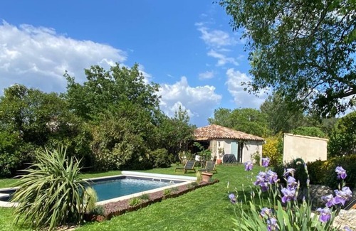 Le Puy-Sainte-Reparade House | Maisonnette Indépendante Avec Piscine Dans la Campagne Aixoise