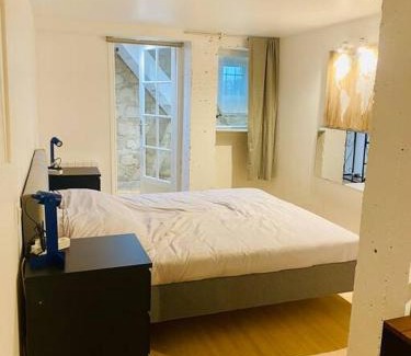 La Garenne-Colombes Apartment | Maisonnette au calme proche T2