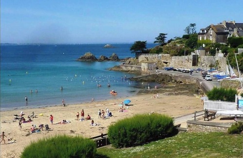 Rotheneuf-Le Pont House | Maisonnette DE Ville Proche Grande Plage Pour 2 A 4 Voyageurs