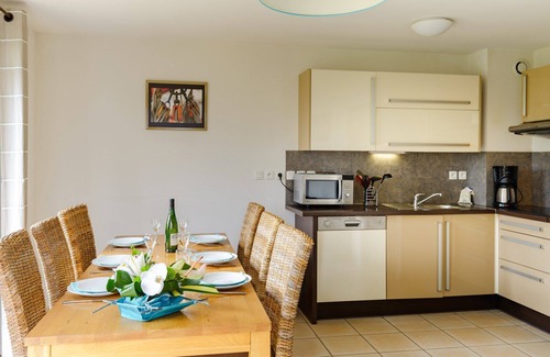 Cancale Condo | Maisonnette Duplex Près du Port!