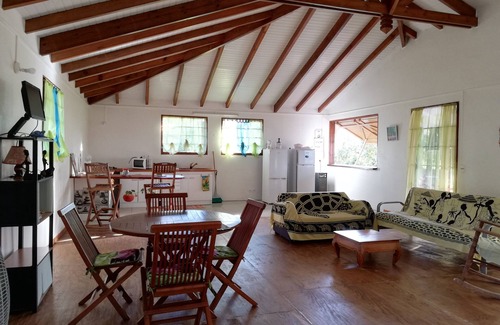 Sainte-Rose House | Maisoson 130m in Sainte-Rose for the holidays at the seaside, mountains.