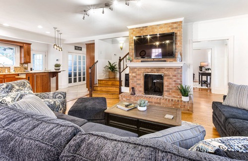 Midtown House | Majestic Ardsley Park Home On Magnolia-lined Street by Lucky Savannah