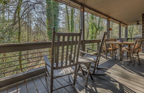 Morganton House | Majestic by Nature By Escape to Blue Ridge