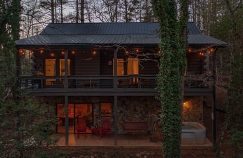 Morganton House | Majestic by Nature By Escape to Blue Ridge
