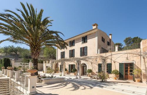 Calvia House | Majestic Holiday Estate Up To 12 in Calvia
