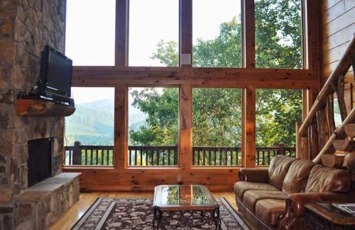 Butler House | Majestic Manor - Peaceful Modern Cabin Retreat Near Watauga Lake