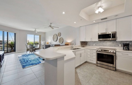 Cape Harbour Condo | Majestic Marina View|2/2 Marina View Luxury Condo