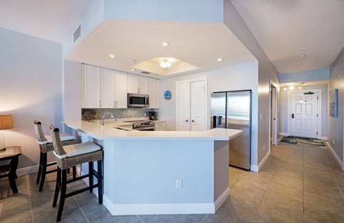 Cape Harbour Condo | Majestic Marina View|2/2 Marina View Luxury Condo