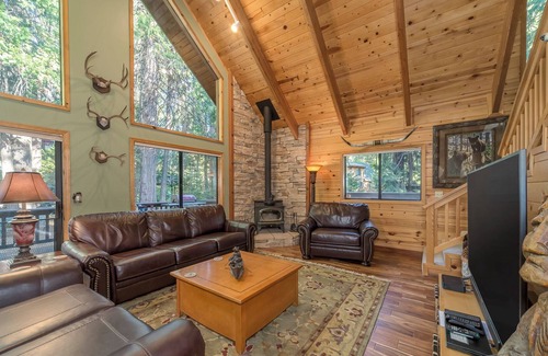 Dorrington Cabin | Majestic Pines Chalet