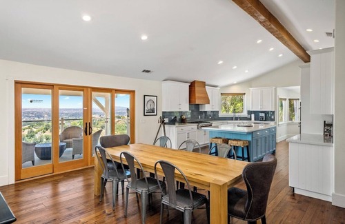 Paso Robles House | Majestic Views Close to Downtown Paso and Wineries