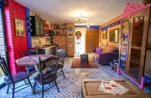Cholula Apartment | Majikal BnB Martinlandia (Diego Rivera)